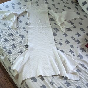 Bebe Could Shoulder Mermaid Dress Size S